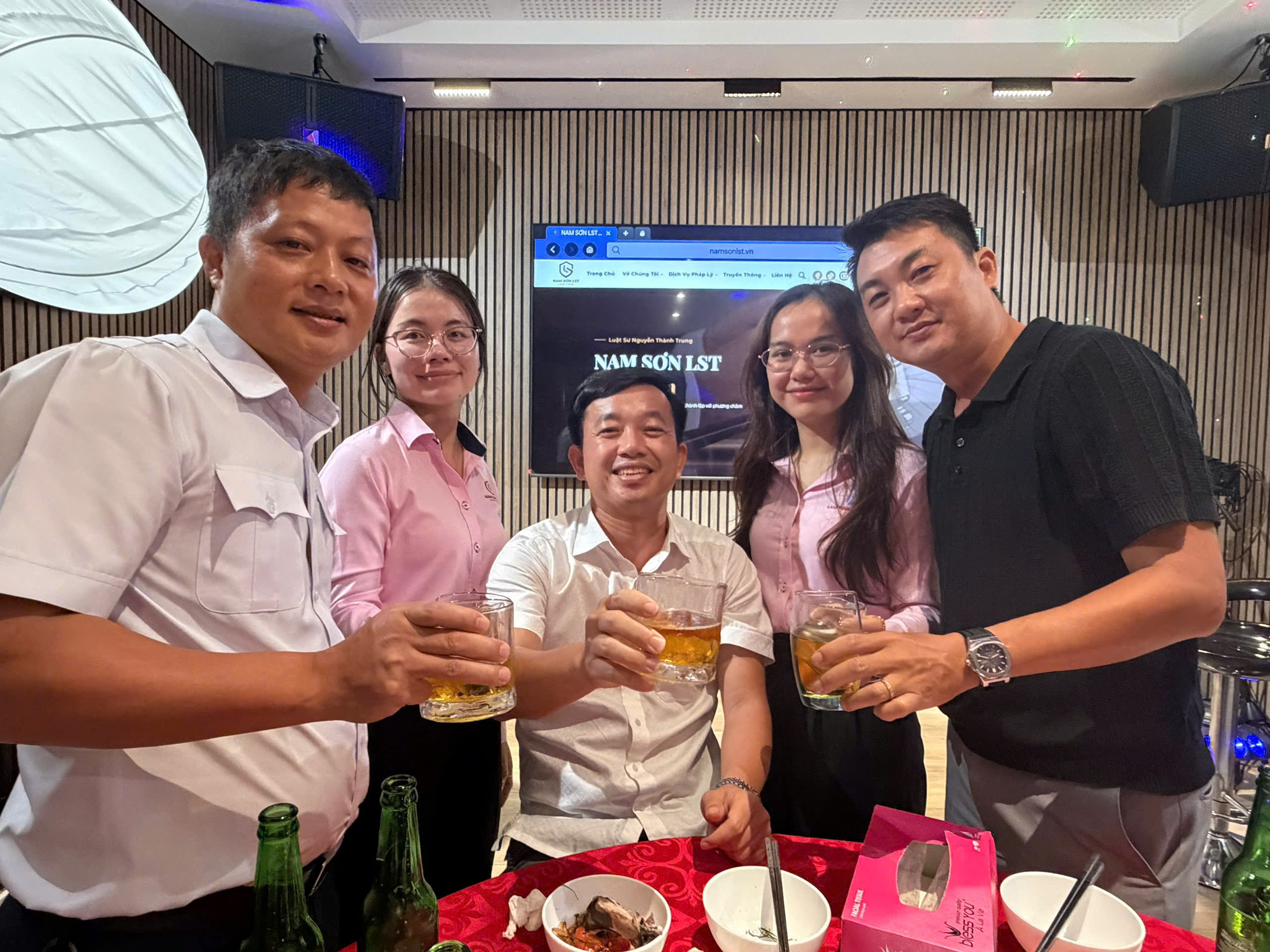 84c8a293-039d-49e9-a274-9b4505bbd6c4.jpg